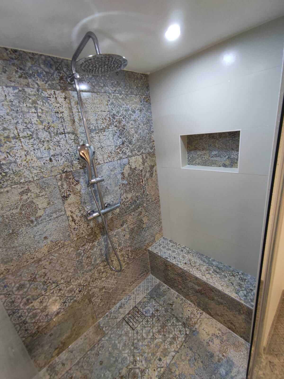 Rénovation salle de bain complète par BC Carré