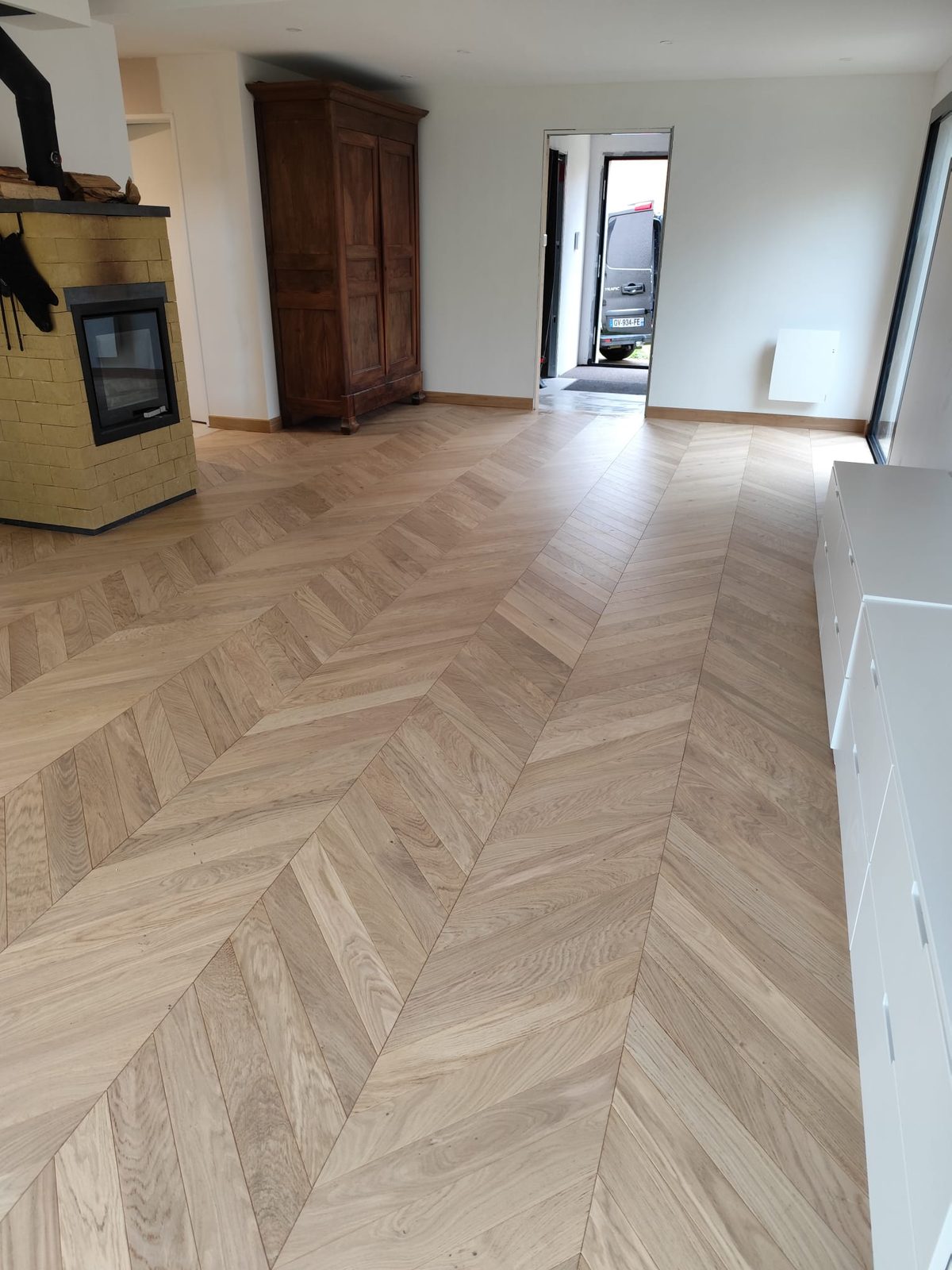 Sol faux parquet chevron salon 1 — BC Carré